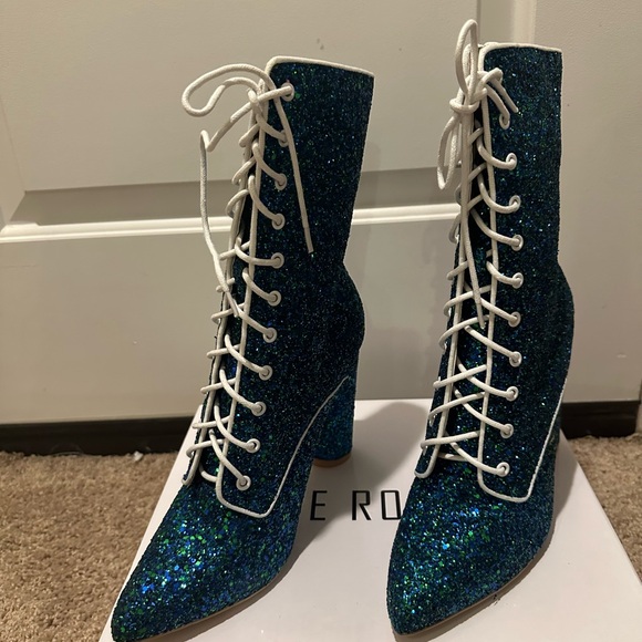 Cape Robbin lace up blue glitter boots - Picture 5 of 5
